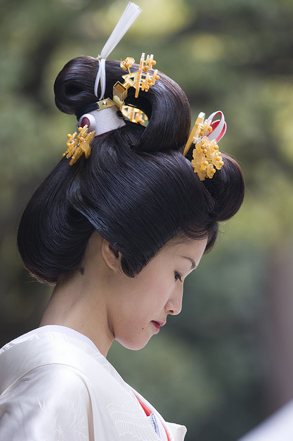 Traditional Japanese Hairstyles Female
 Traditional kanzashi hair ornaments PNG