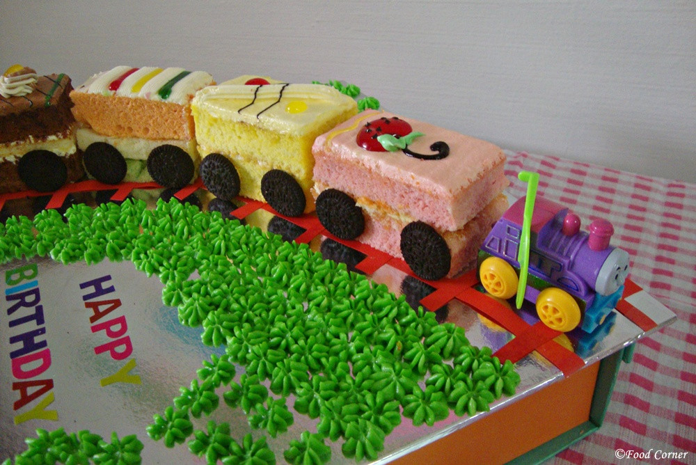 Train Birthday Cake
 Easy Train Birthday Cake Food Corner