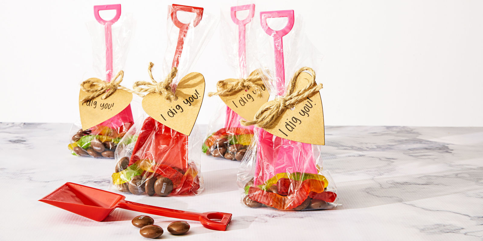 Valentines Gift Bag Ideas
 Cute Valentine s Day Goo Bags