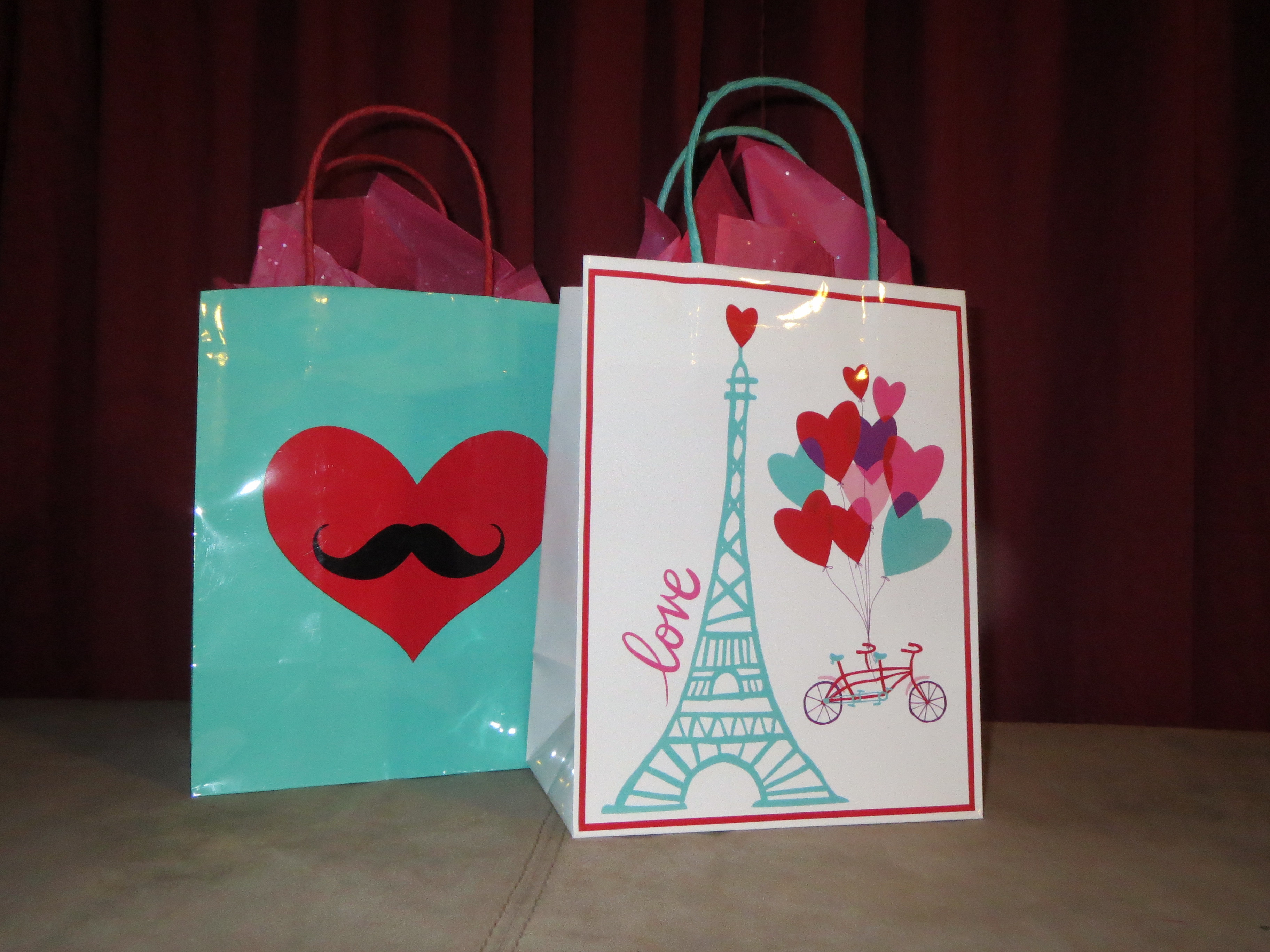 Valentines Gift Bag Ideas
 5 DIY Valentine’s Gift Ideas