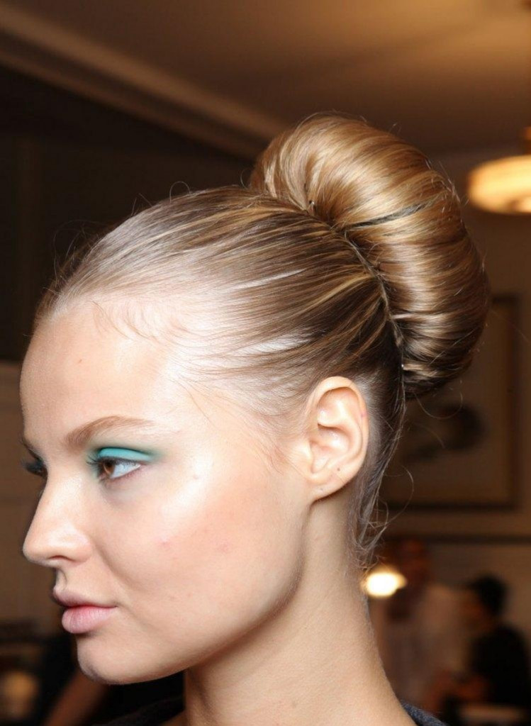 Video Of Hairstyle
 Bun Hairstyles Ideas For Special Occasions The Xerxes