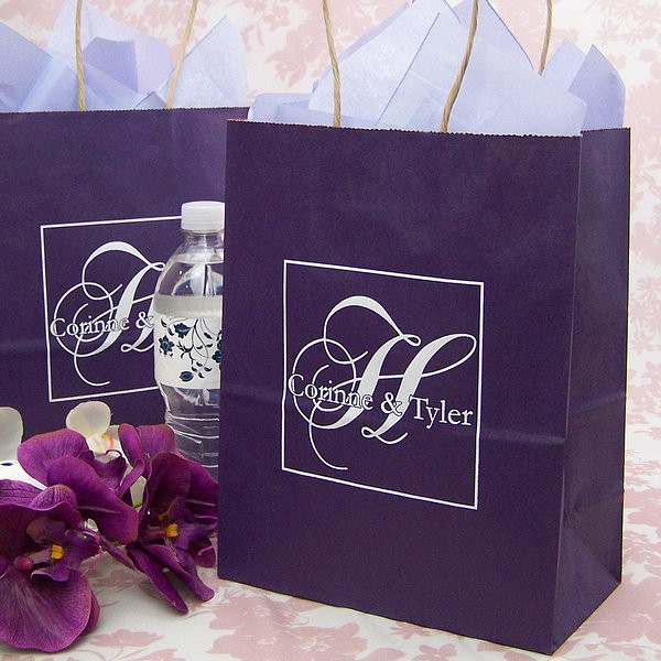 Best ideas about Wedding Gift Bag Ideas
. Save or Pin What to Put in Your Wedding Wel e Gift Bags Now.