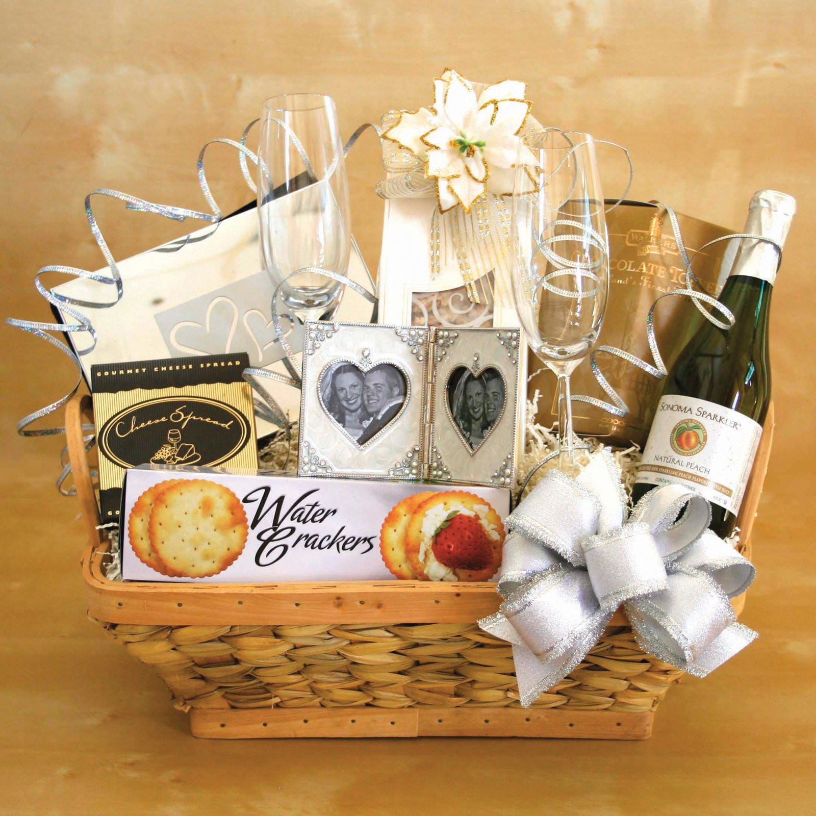 Best ideas about Wedding Gift Basket Ideas
. Save or Pin Simple Wedding Gifts Now.