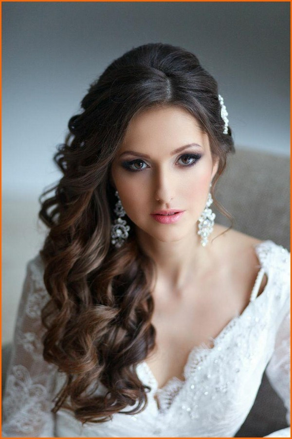 Best ideas about Wedding Hairstyle For Round Face
. Save or Pin Wedding Hairstyles For A Round Face Stylish Now.