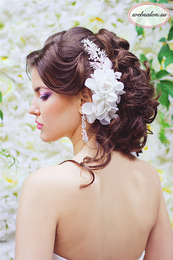 Wedding Hairstyle With Flowers
 Top 25 Stylish Bridal Wedding Hairstyles for Long Hair