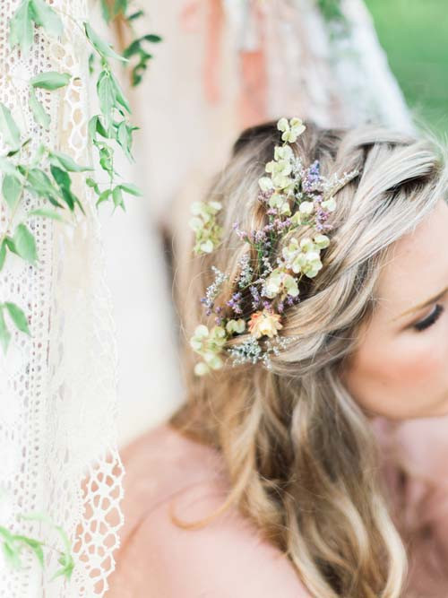 Wedding Hairstyle With Flowers
 20 Wedding Hair Ideas with Flowers