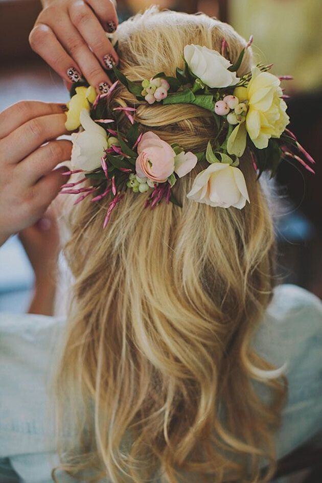Wedding Hairstyle With Flowers
 15 Latest Half Up Half Down Wedding Hairstyles for Trendy