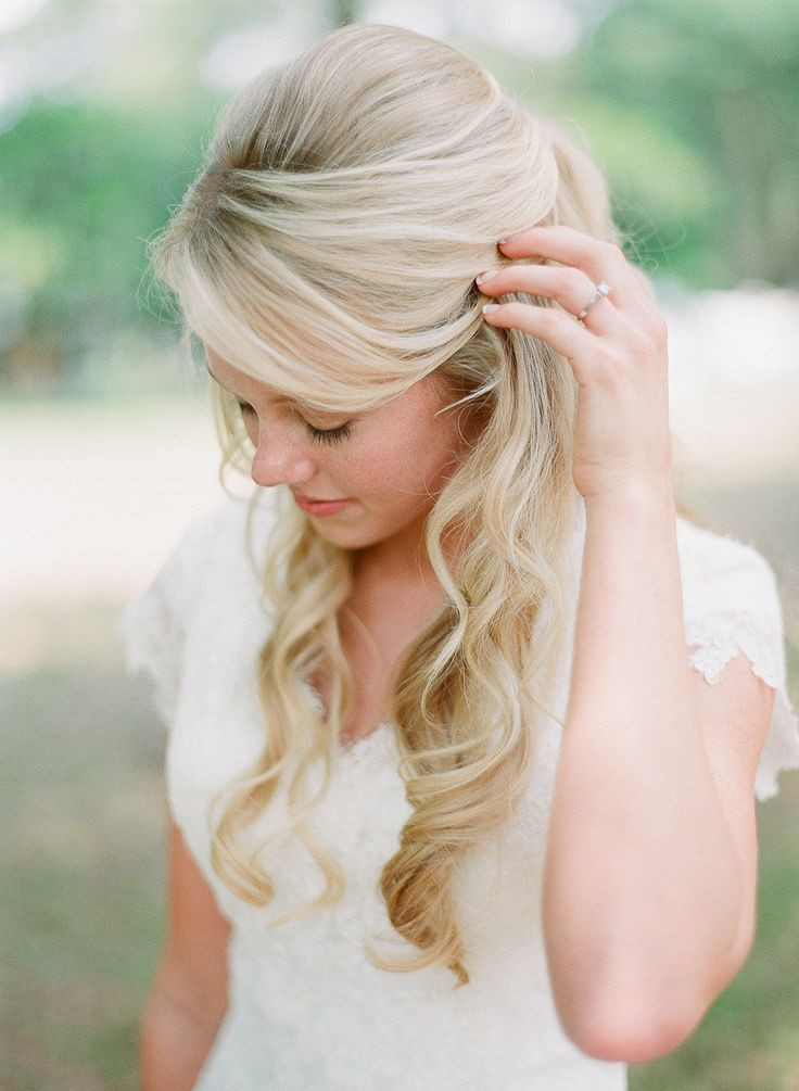 Wedding Hairstyles Up Or Down
 16 Overwhelming Half Up Half Down Wedding Hairstyles
