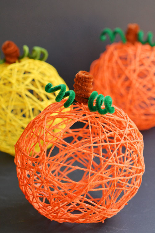 Yarn Craft Ideas For Adults
 How to Make Yarn Pumpkins Using Balloons