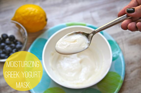 Yogurt Face Mask DIY
 Picture moisturizing Greek yogurt face mask