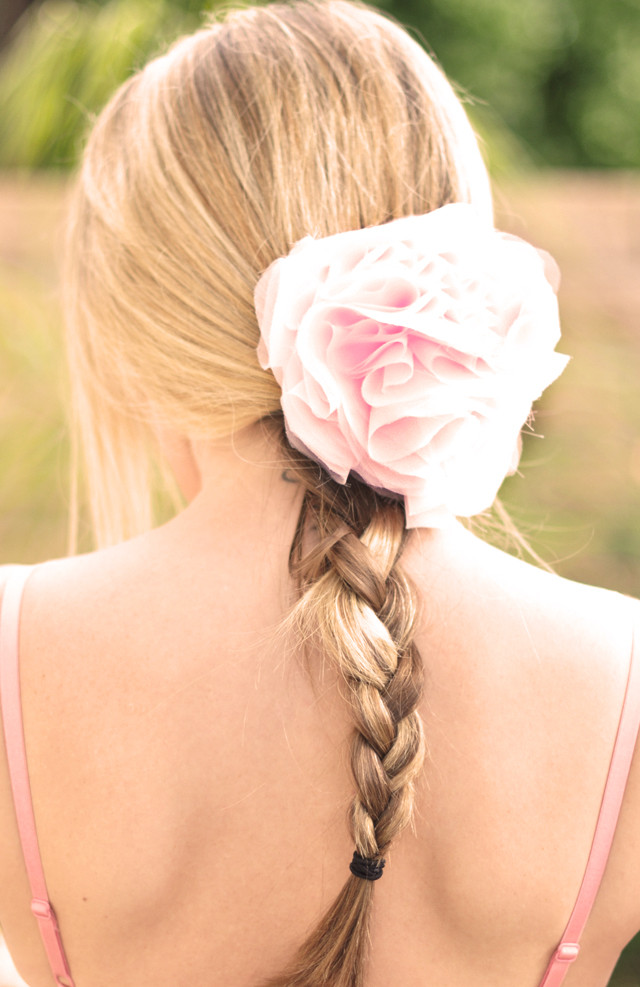 Best ideas about DIY Flower Hair Clips
. Save or Pin 19 Ways to Make Fantastic DIY Hair Accessories Pretty Now.