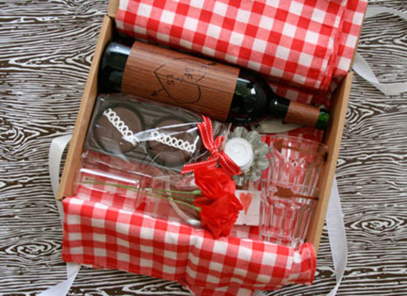 Best ideas about DIY Gifts For Her
. Save or Pin DIY Valentine Gifts for Her Now.