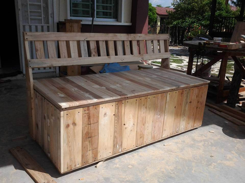 Best ideas about DIY Outdoor Storage Box
. Save or Pin Pallet Outdoor Bench with Storage Box Now.