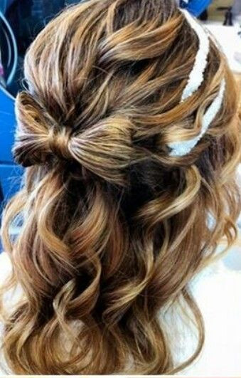 Best ideas about Easy Hairstyles For Church
. Save or Pin Mackenzie Carter Cute for a church night at camp Now.