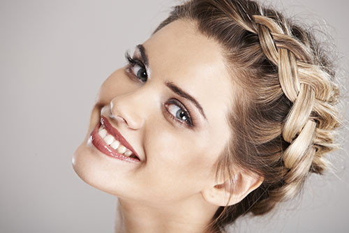 Best ideas about Easy Hairstyles You Can Do Yourself
. Save or Pin 3 easy and elegant hairstyles you can do yourself Now.