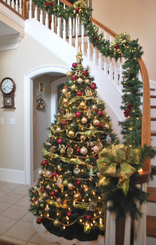 Best ideas about Entryway Christmas Tree
. Save or Pin Saturday Spotlight s Christmas Tree Love s Craft O Maniac Now.