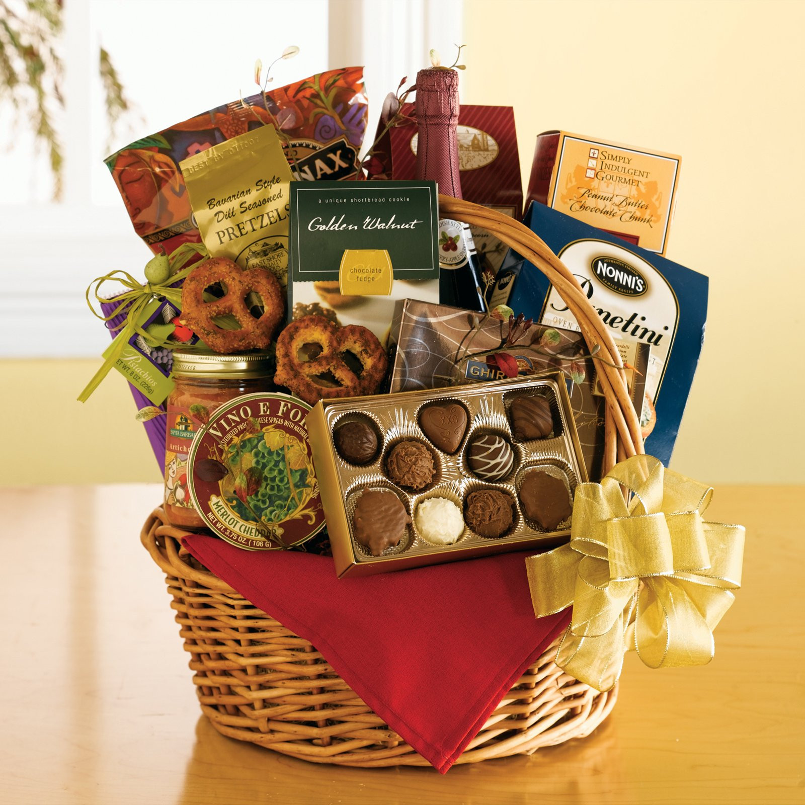 Best ideas about Good Gift Basket Ideas
. Save or Pin Homemade Holiday Gift Baskets Ideas Gift Ftempo Now.