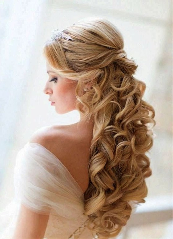 Best ideas about Half Up Curly Hairstyle
. Save or Pin Best Half Up Curly Hairstyles Fave HairStyles Now.