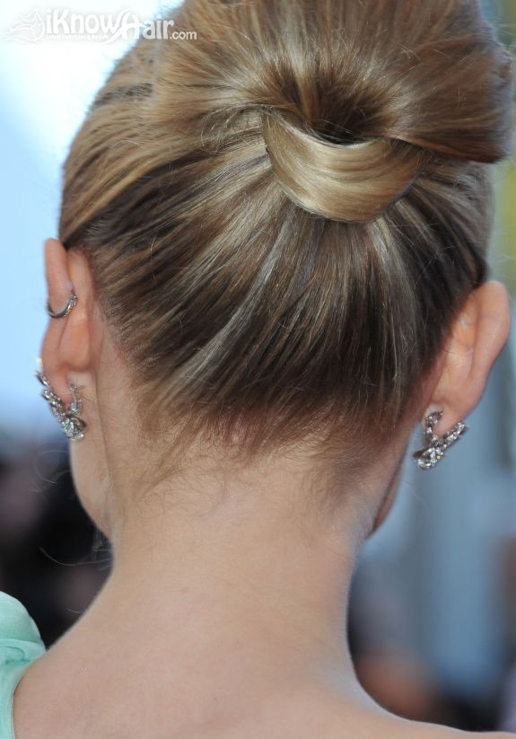 Best ideas about How To Do Hairstyles
. Save or Pin Easy Bun Hairstyles Easy Bun Hair Now.