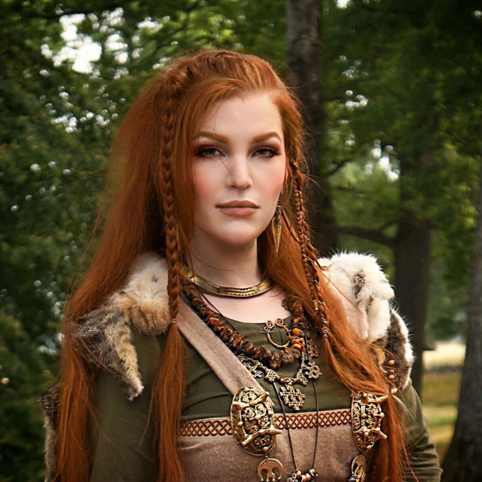 Best ideas about Medieval Hairstyles Female
. Save or Pin 1001 Ideas for Stunning Me val and Renaissance Hairstyles Now.