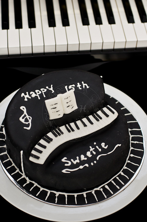 Best ideas about Piano Birthday Cake
. Save or Pin Piano Birthday Cake Lisa s Lemony Kitchen Now.