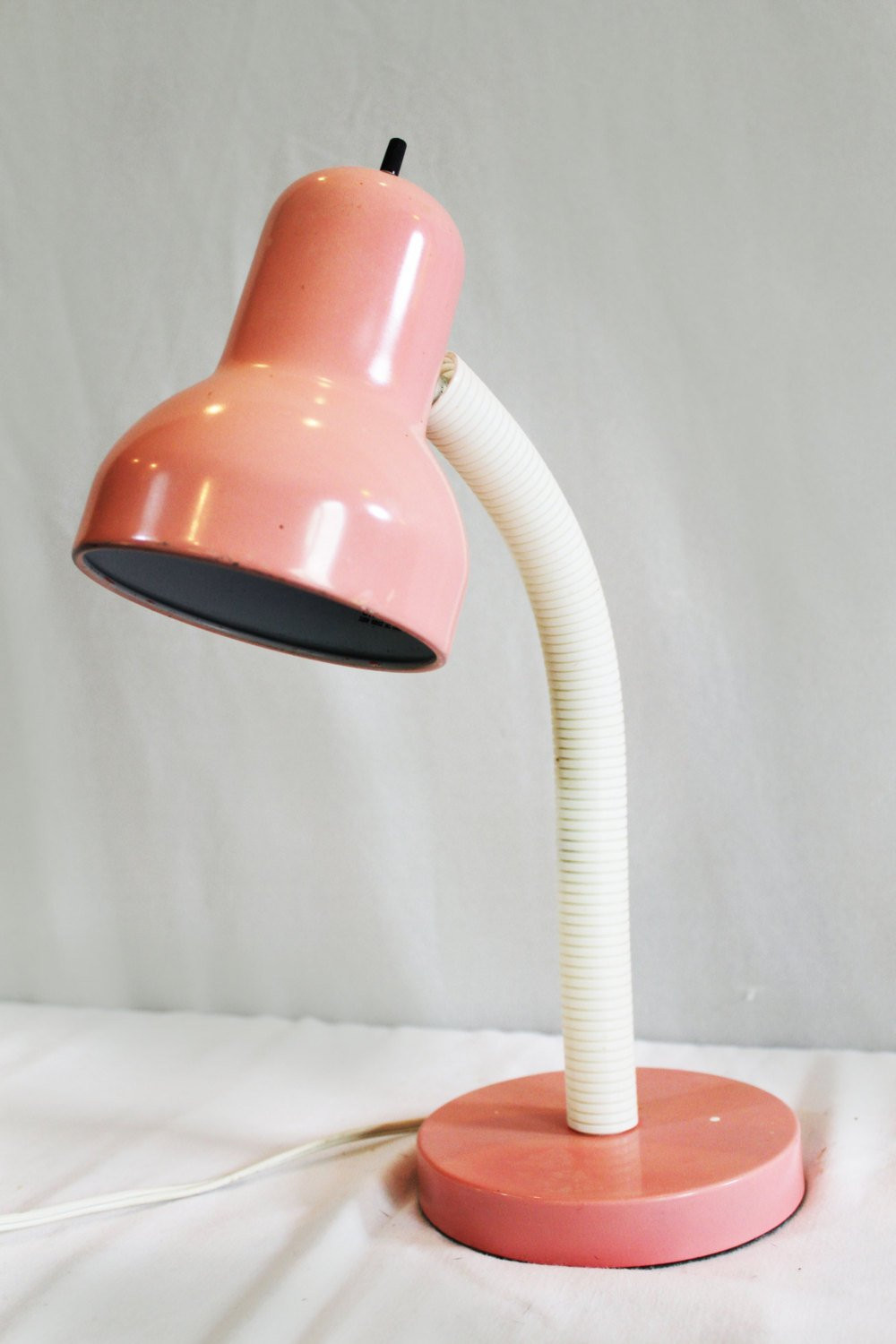 Best ideas about Pink Desk Lamps
. Save or Pin Vintage Pink and White Desk Lamp Now.