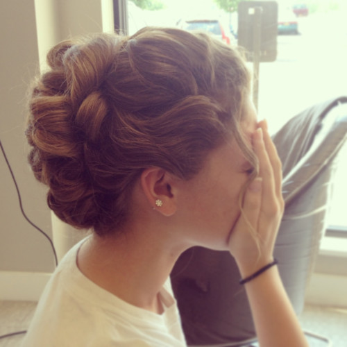 Best ideas about Prom Hairstyles Tumblr
. Save or Pin prom hairdo Now.