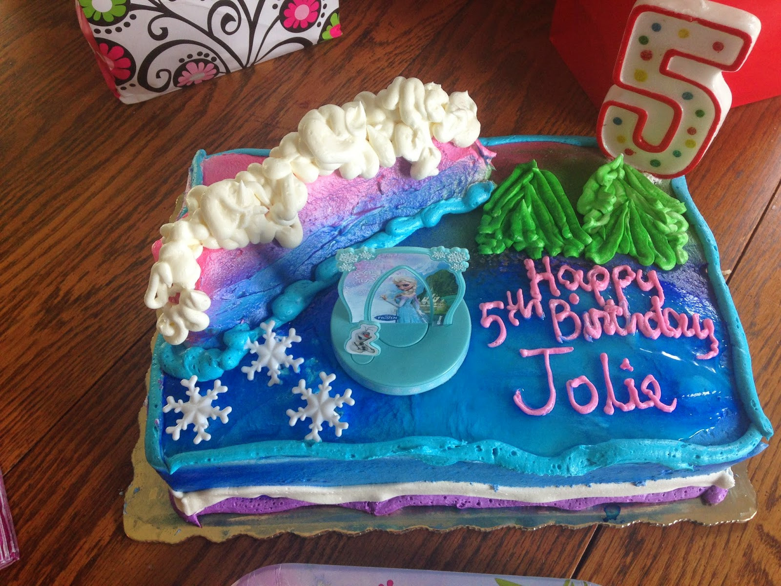 Best ideas about Publix Birthday Cake Designs
. Save or Pin 7 6 Years Old Girl Birthday Cakes Publix 6 Year Now.