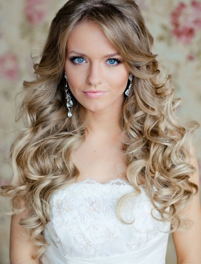 Best ideas about Wavy Prom Hairstyle
. Save or Pin 65 Prom Hairstyles That plement Your Beauty Fave Now.