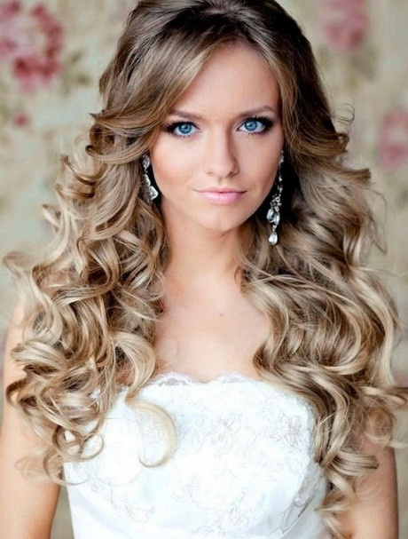 Best ideas about Wavy Prom Hairstyle
. Save or Pin Prom hairstyles down and curly Now.