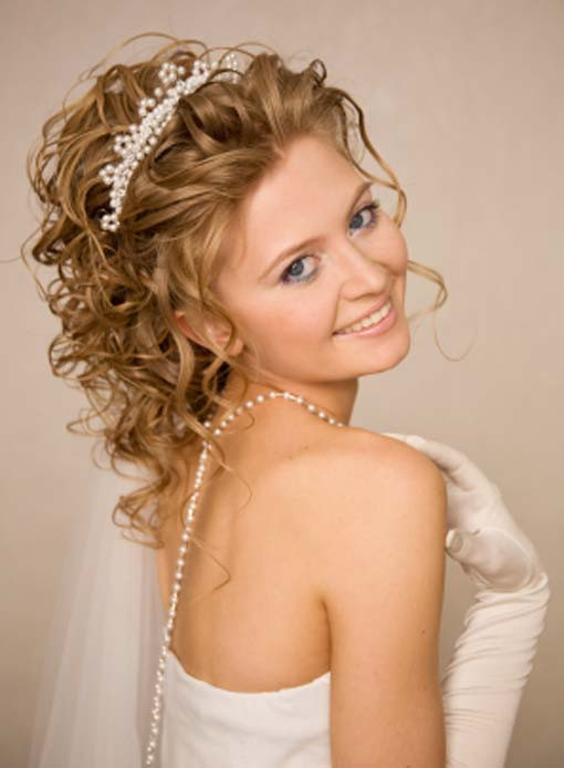 Best ideas about Wavy Wedding Hairstyle
. Save or Pin Medium Hairstyles for Curly Hair Now.