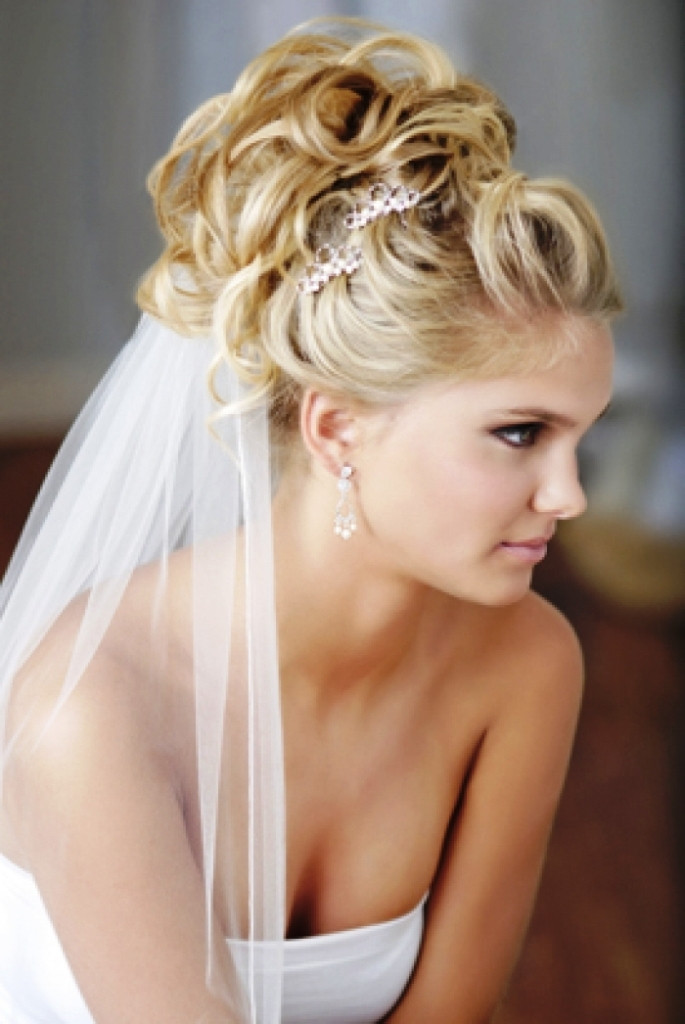 Best ideas about Wedding Hairstyles For Long Hair Updo
. Save or Pin 25 Wedding Hairstyles for Long Hair The Xerxes Now.