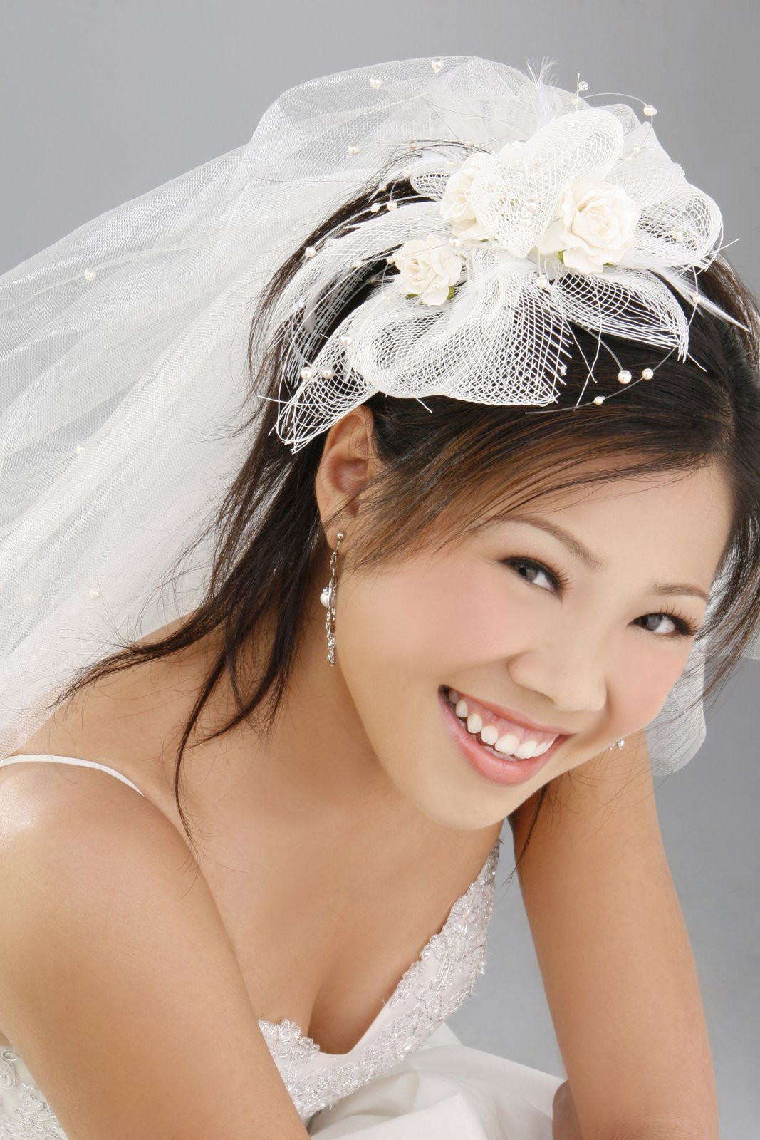 Best ideas about Wedding Hairstyles Veil
. Save or Pin 20 Romantic Bridal Hairstyles MagMent Now.