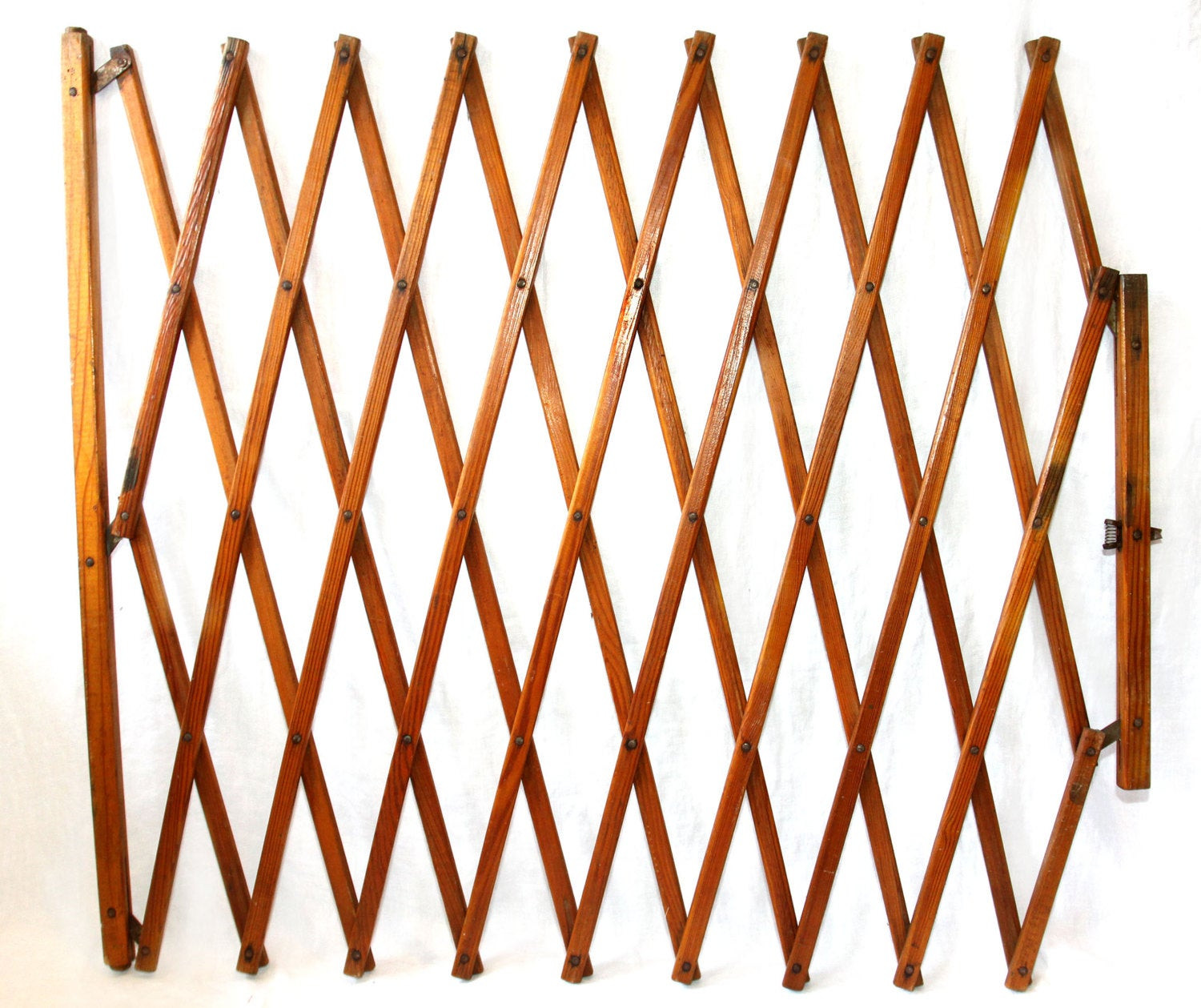 Best ideas about Accordion Baby Gate
. Save or Pin Accordion Style Wood Baby Gate Room Divider by Now.