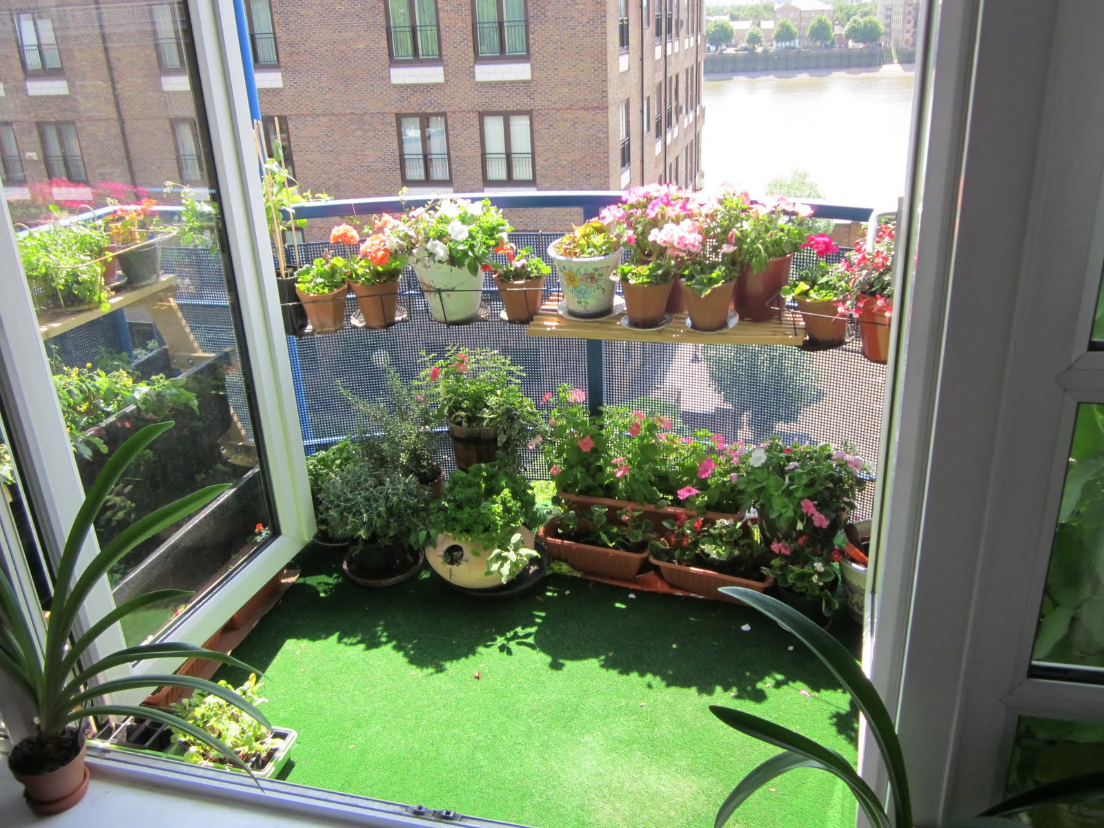 Best ideas about Apartment Garden Ideas
. Save or Pin 10 Great Ideas That Will Transform your Balcony Into An Now.