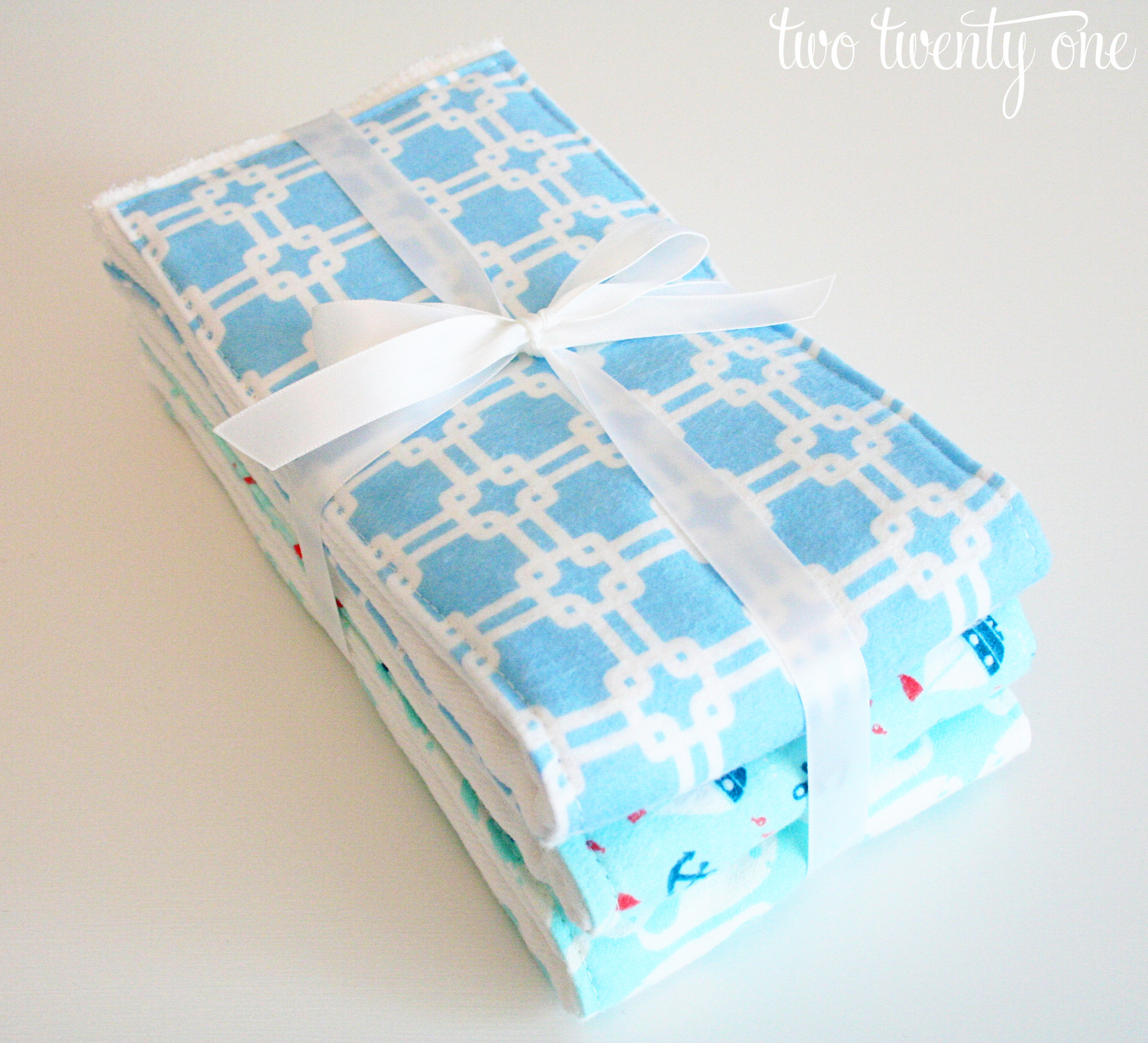 Best ideas about Baby Burp Cloth DIY
. Save or Pin DIY Baby esies and Burp Cloths Now.