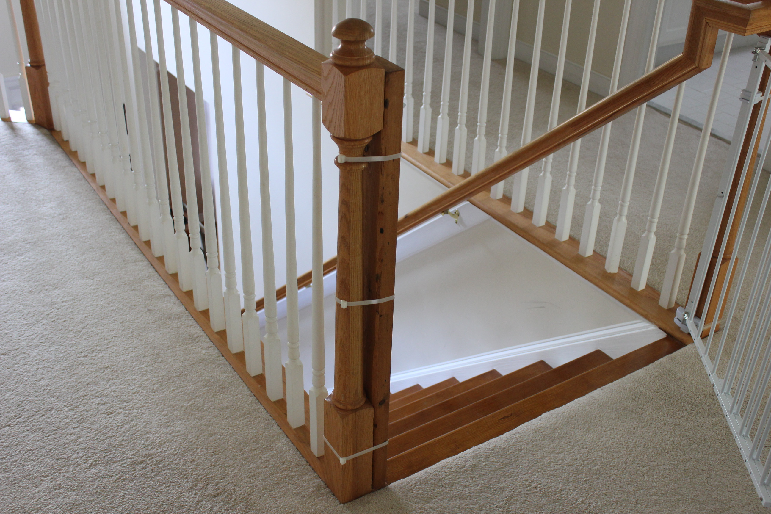 Best ideas about Baby Gate For Bannister
. Save or Pin Installing a Baby Gate Without Drilling Into a Banister Now.