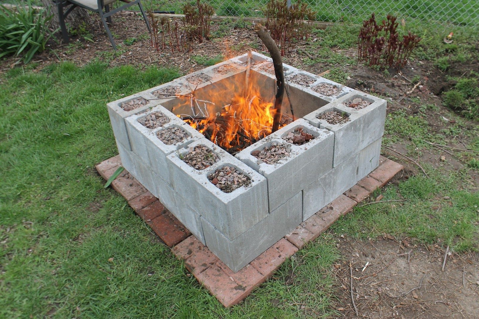 Best ideas about Backyard Fire Pit Ideas DIY
. Save or Pin 17 DIY Fire Pit Ideas for Your Backyard Now.