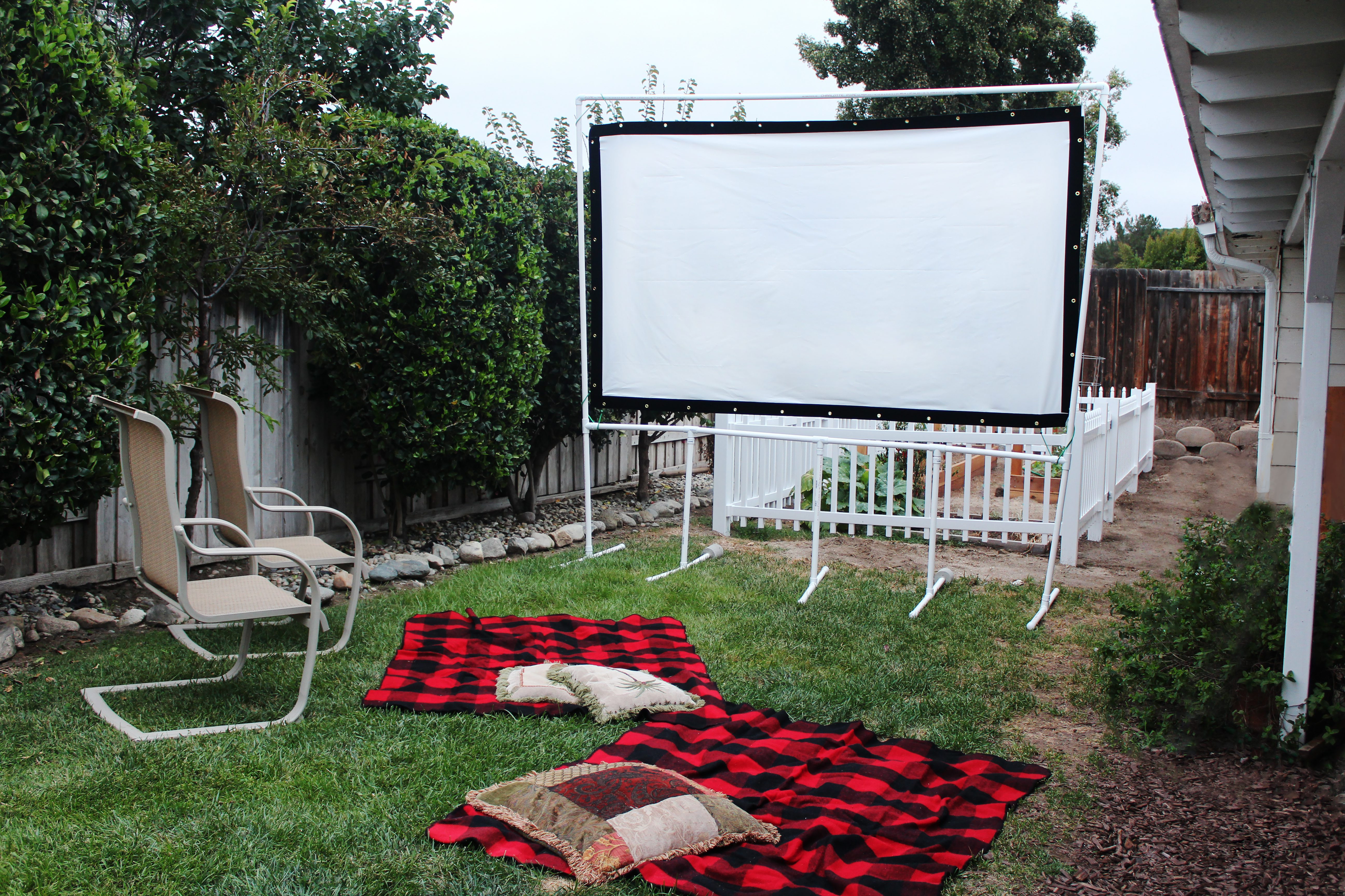 Best ideas about Backyard Movie Screen
. Save or Pin How to Make a Backyard Movie Screen Now.