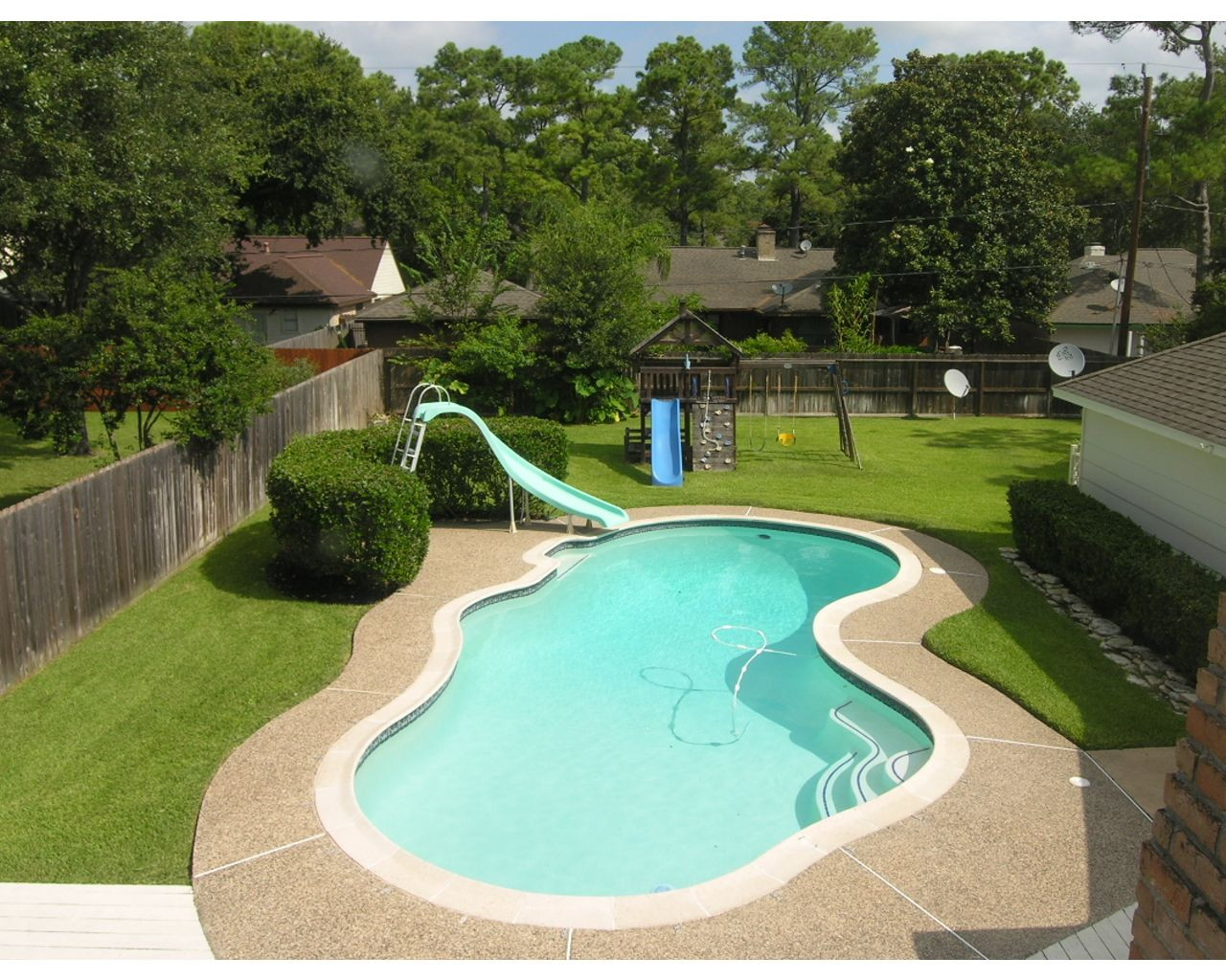 Best ideas about Backyard With Pool
. Save or Pin Backyard pools Now.