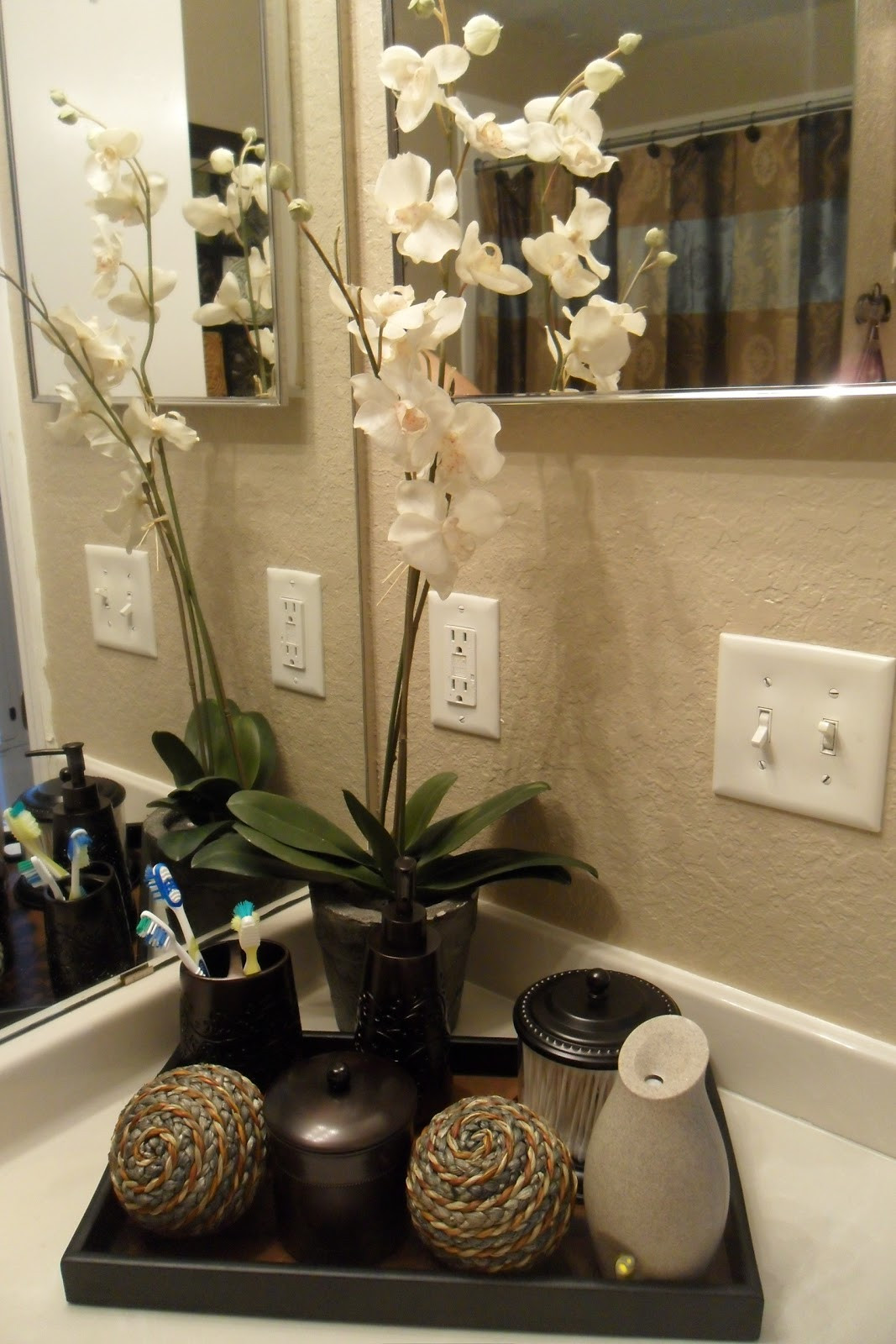 Best ideas about Bathroom Decor Ideas
. Save or Pin Decorating with e Pink Chic Went Shopping and redone my Now.