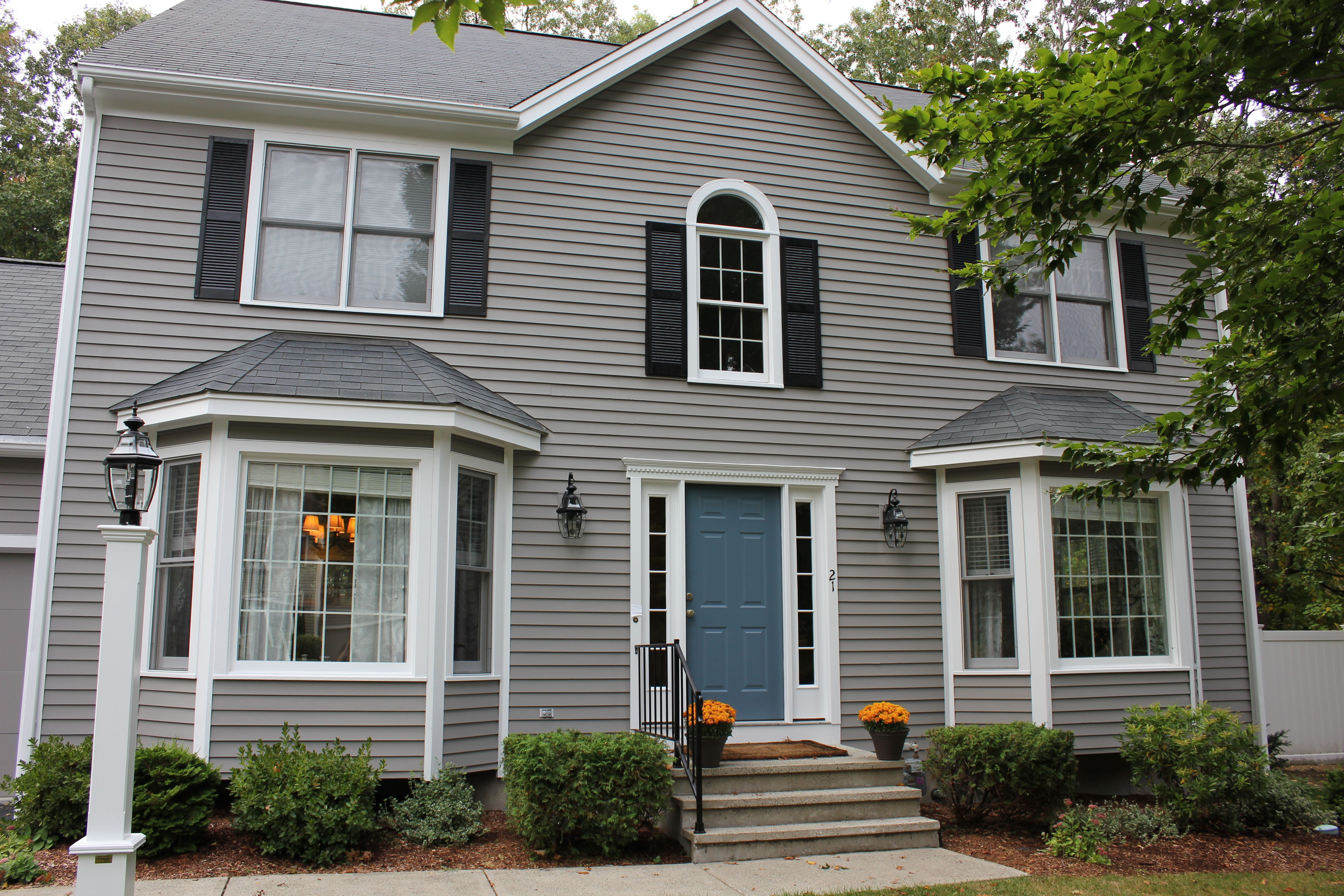 Best ideas about Benjamin Moore Exterior Paint Colors
. Save or Pin New paint exterior Siding is Benjamin Moore Graystone Now.