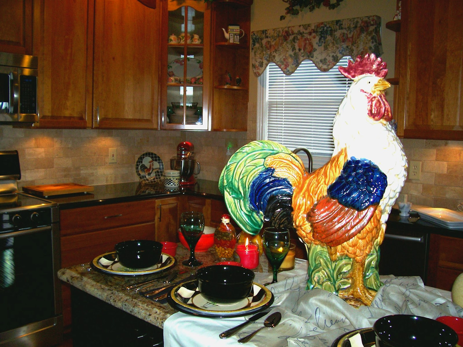 Best ideas about Chicken Kitchen Decorations
. Save or Pin Applying Rooster Kitchen Décor Which Full of Delightful Now.