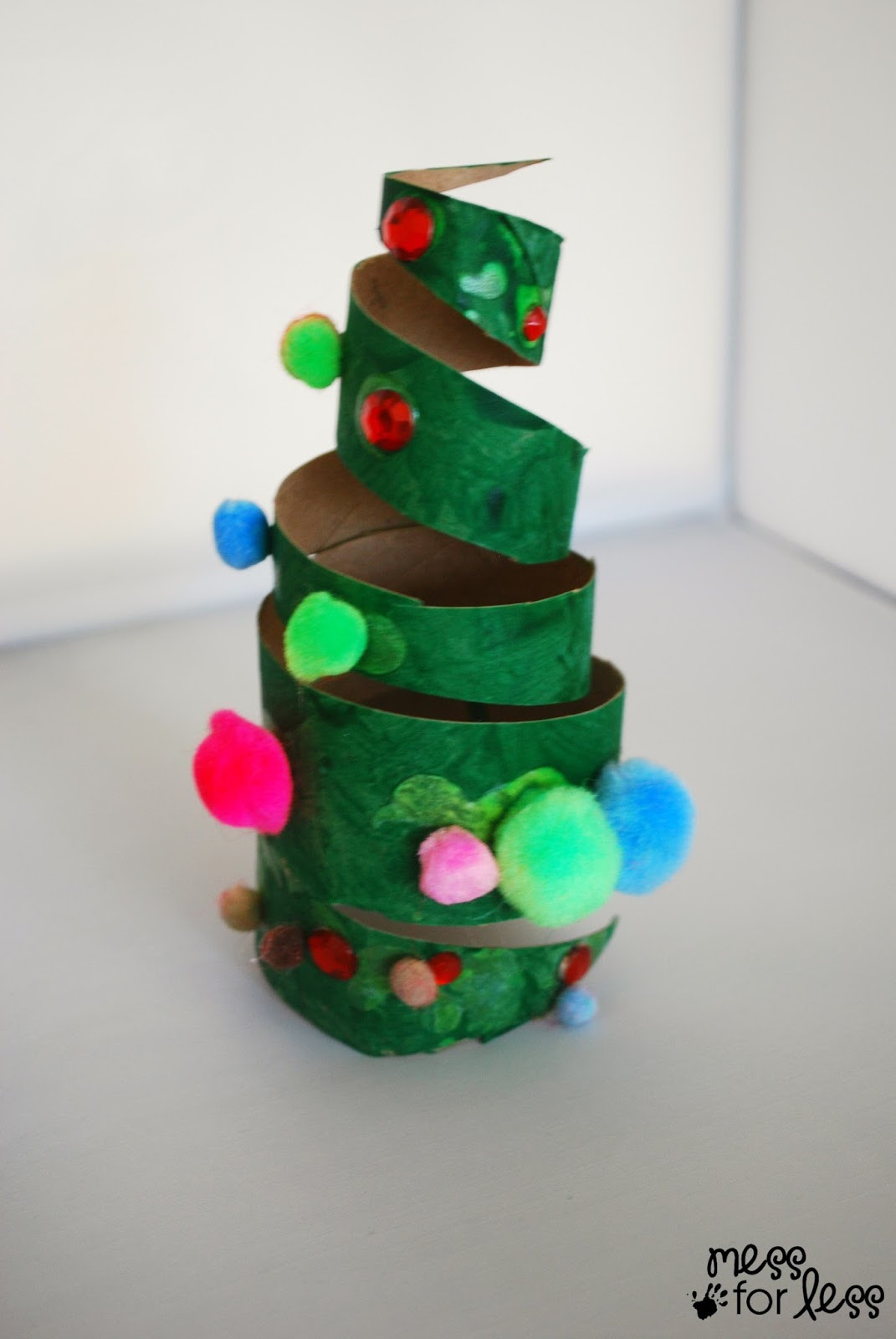 Best ideas about Christmas Craft Projects For Kids
. Save or Pin Christmas Crafts for Kids Cardboard Tube Christmas Tree Now.