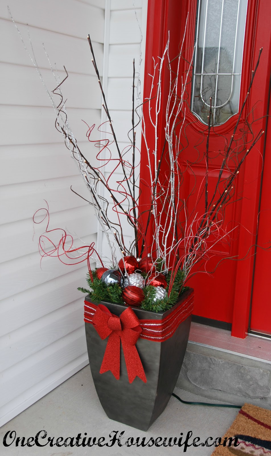Best ideas about Christmas Outdoor Decorations
. Save or Pin e Creative Housewife My Outdoor Christmas Decorations Now.