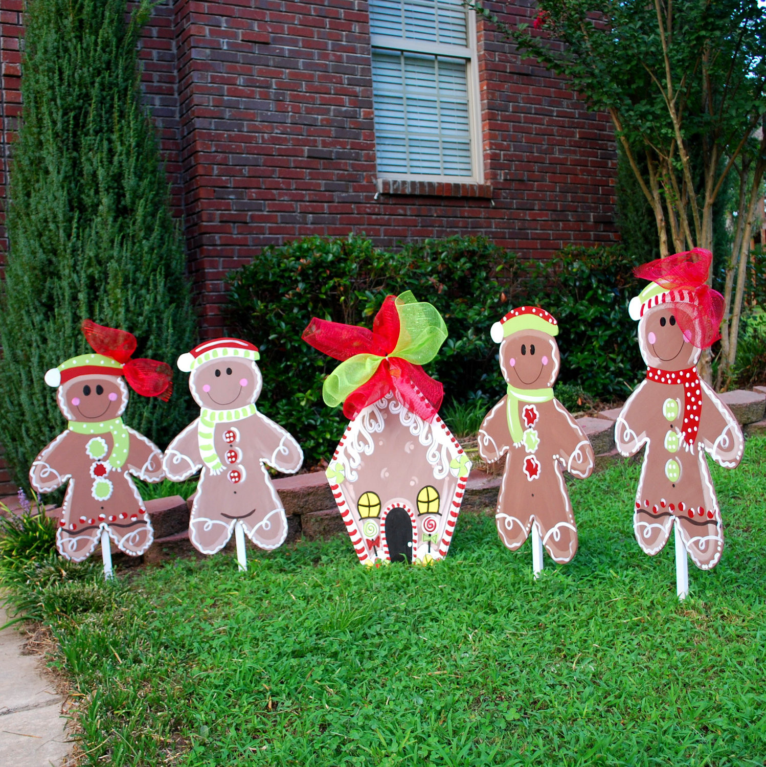 Best ideas about Christmas Outdoor Decorations
. Save or Pin Christmas Yard Decor Gingerbread Man Christmas by Now.