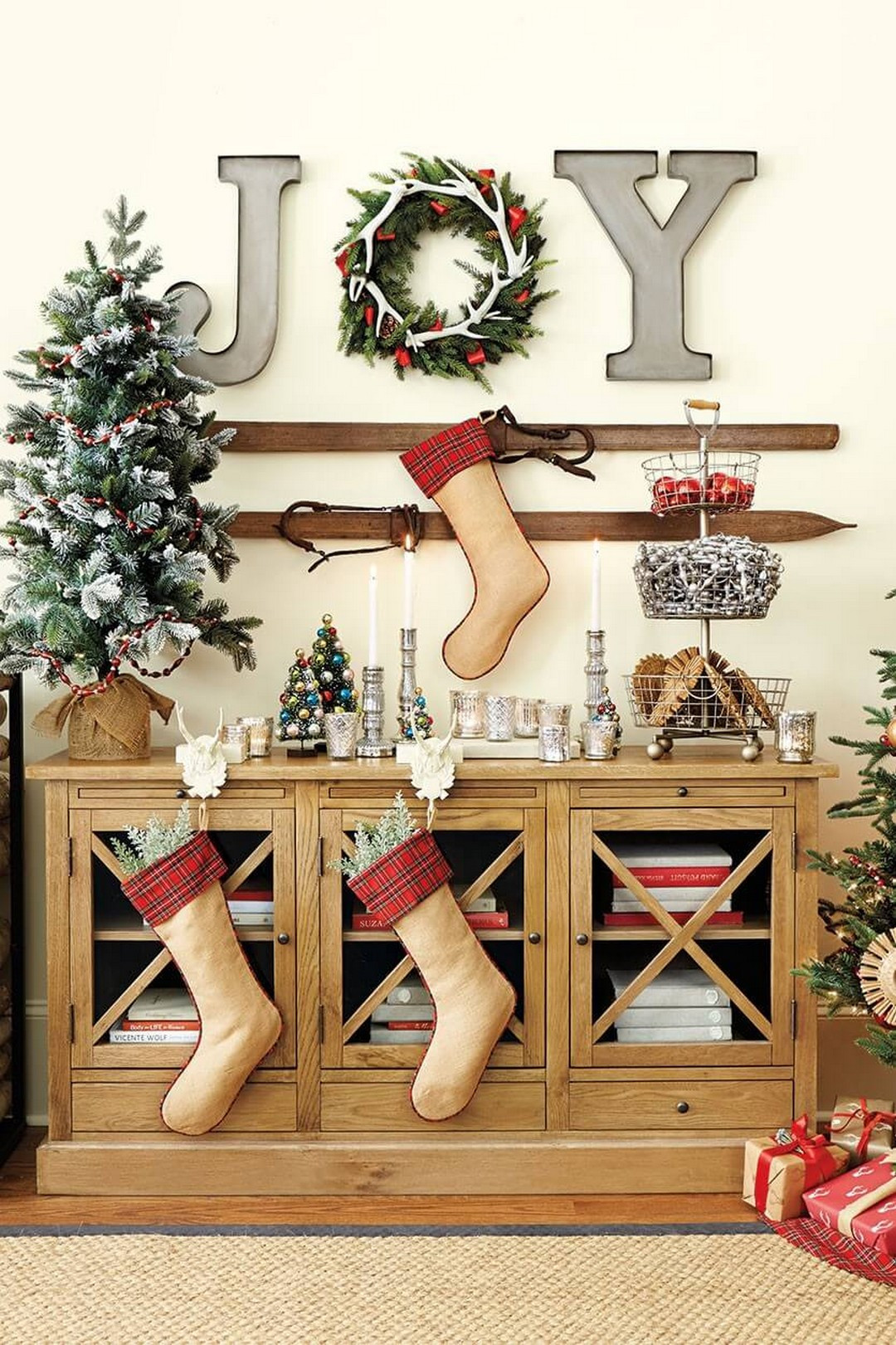 Best ideas about Christmas Wall Art
. Save or Pin 35 Lovely and Fancy Christmas Wall Decor Ideas Bring The Now.