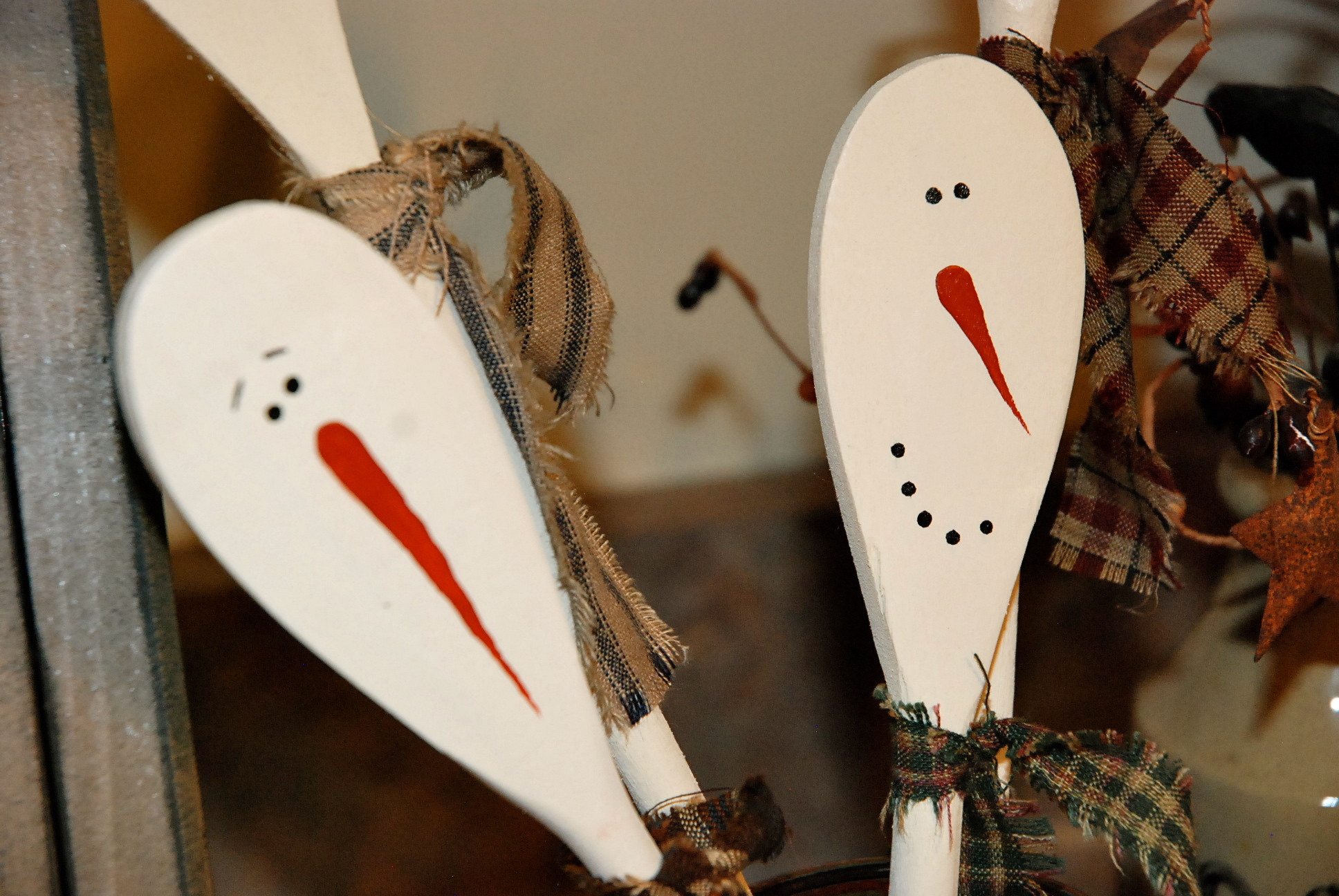 Best ideas about Christmas Wood Craft Projects
. Save or Pin Dollar Store Christmas Craft Wooden Snowman Spoons Now.