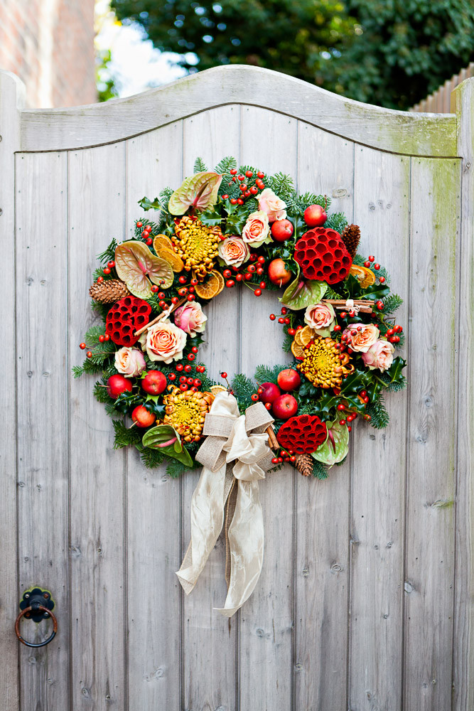 Best ideas about Christmas Wreaths DIY
. Save or Pin How To Make A Traditional Christmas Wreath Now.