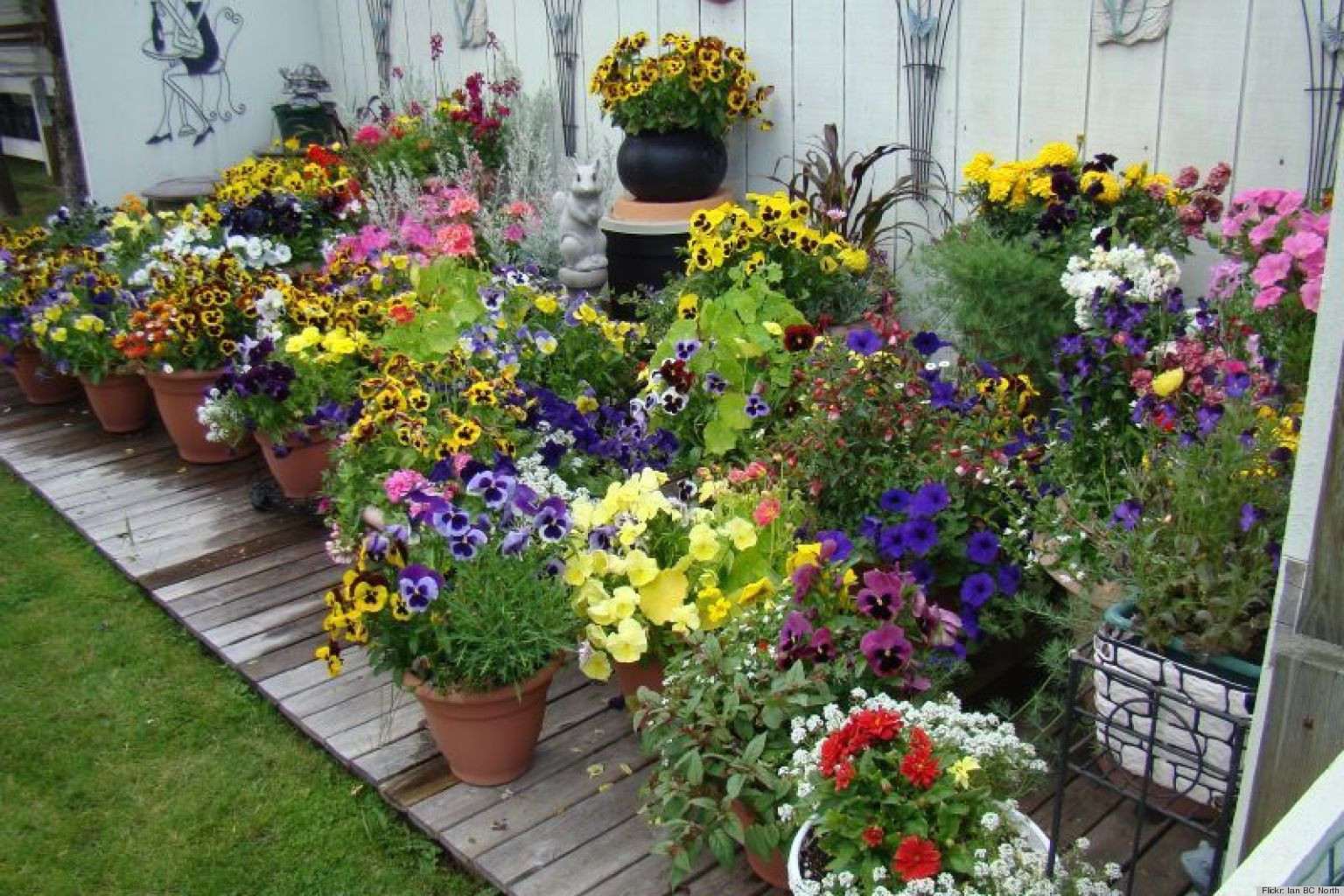 Best ideas about Container Flower Garden Ideas
. Save or Pin 10 Pretty Container Gardens That Are Perfect For Any Home Now.